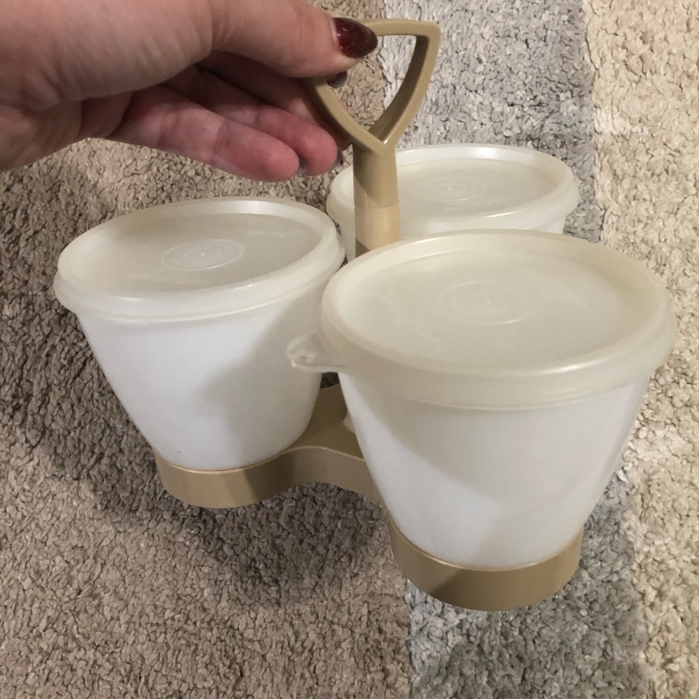 Tupperware Condiment Caddy with 3 Bowls & lids. Great Condition - Picture 1 of 6